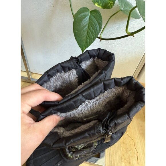Dream Pairs Kids Winter Snow Boots Size 5 - Picture 6 of 8